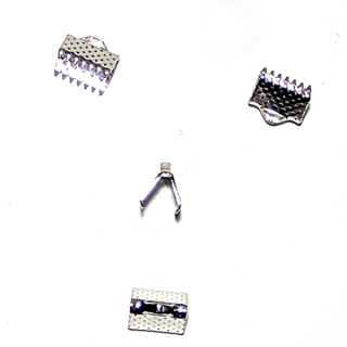 Koncovka na stuhy 8x8mm barva stříbrná"77149"4ks/bal